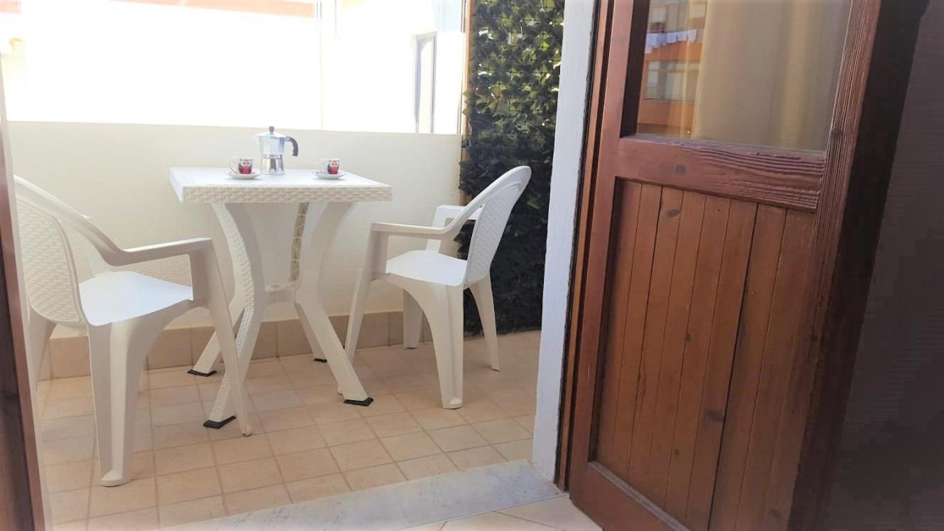 Seaside Holidays Apartamento Alghero Quarto foto